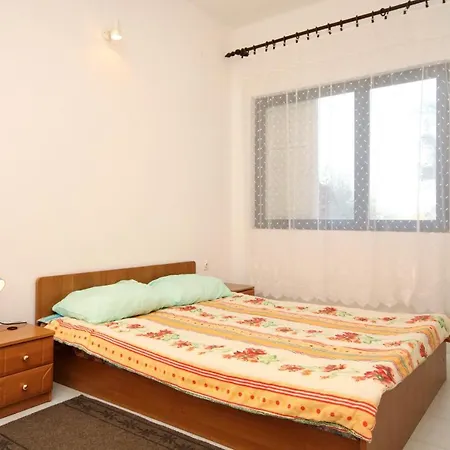 Family Friendly Seaside Kraj, Pasman - 699 Tkon