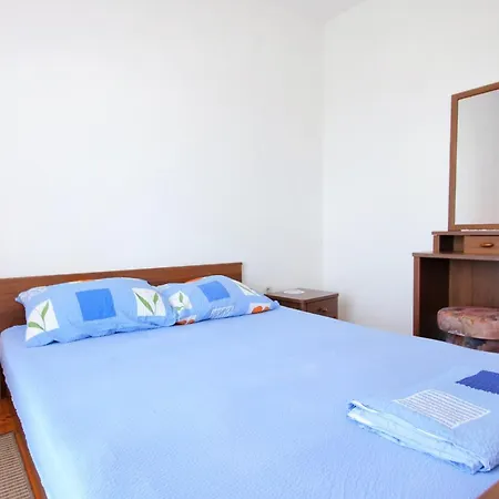 Family Friendly Seaside Kraj, Pasman - 699 *