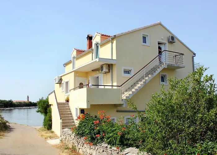 Family Friendly Seaside Kraj, Pasman - 699