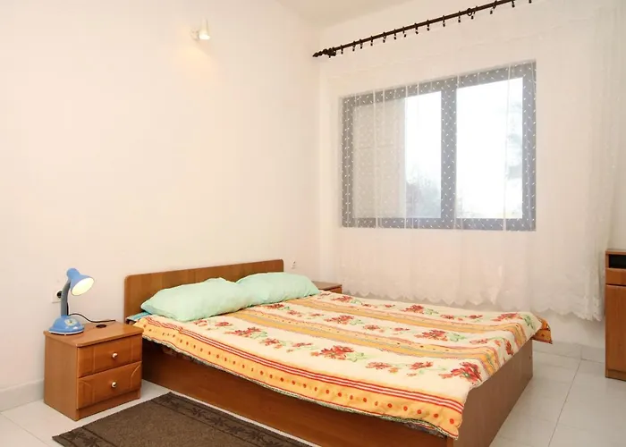 Family Friendly Seaside Kraj, Pasman - 699 Tkon