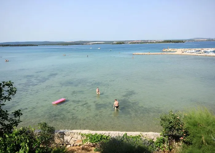 Appartement Family Friendly Seaside Kraj, Pasman - 699 *