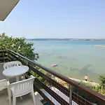Family Friendly Seaside Kraj, Pasman - 699 Appartement