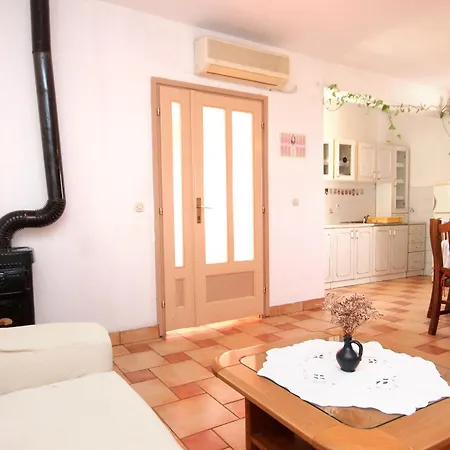 Family Friendly Seaside Kraj, Pasman - 699 Tkon