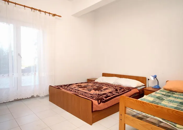 Family Friendly Seaside Kraj, Pasman - 699 * Tkon